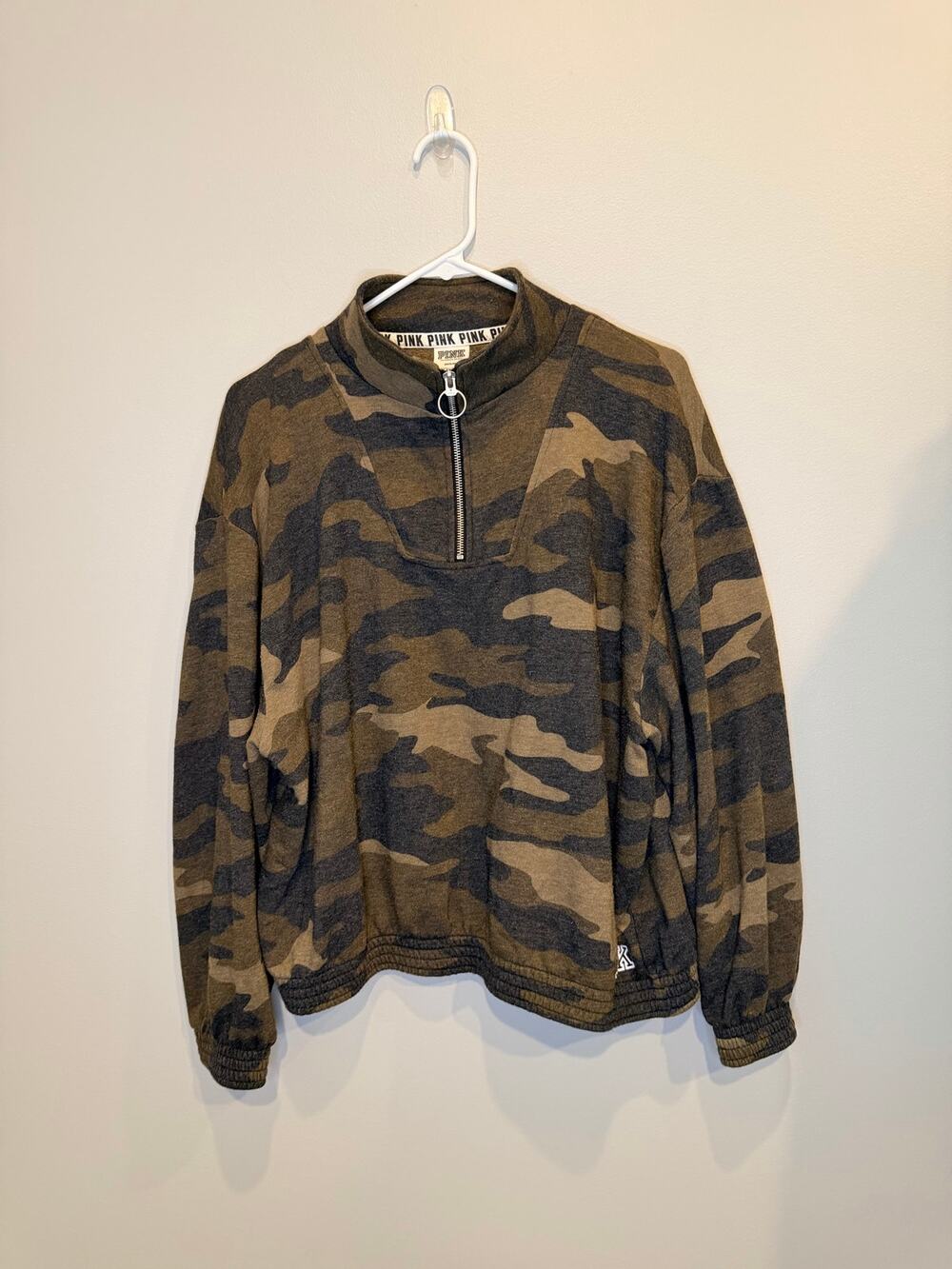 Victoria's Secret PINK Camo Quarter Zip Pullover Sweatshirt Size M